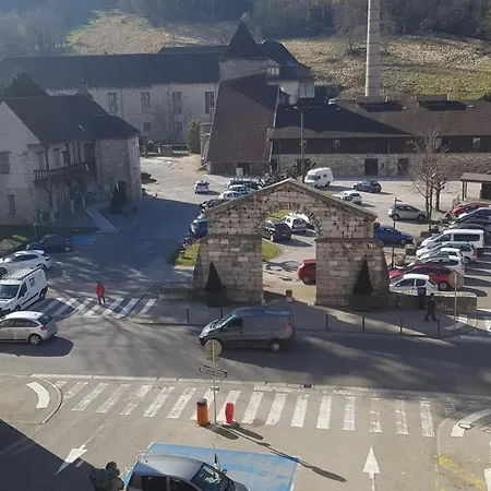 Logis Des Deux Forts מלון